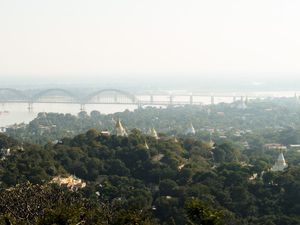 Vue depuis le sommet de la plus haute colline de Sagaing