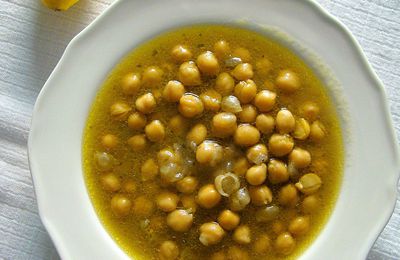 Les pois chiches en soupe grecque citronnée (et le secret contre les ballonnements)