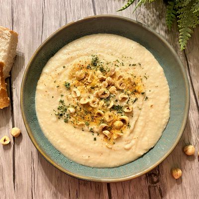 Velouté de panais et pommes de terre au citron