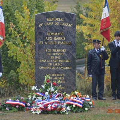 Inauguration du  mémorial  des  Harkis  au  camp  Militaire  du  Larzac  (12) Samedi  30  Septembre  2017
