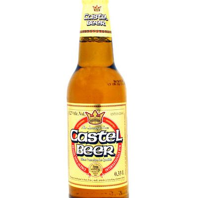 Brune ou Blonde ?  Entre les Camerounais et la bière, « c'est une véritable passion », 