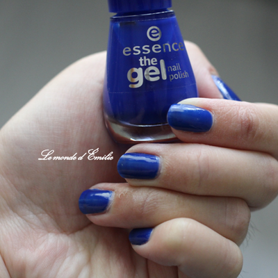 Test de vernis de la marque Essence 