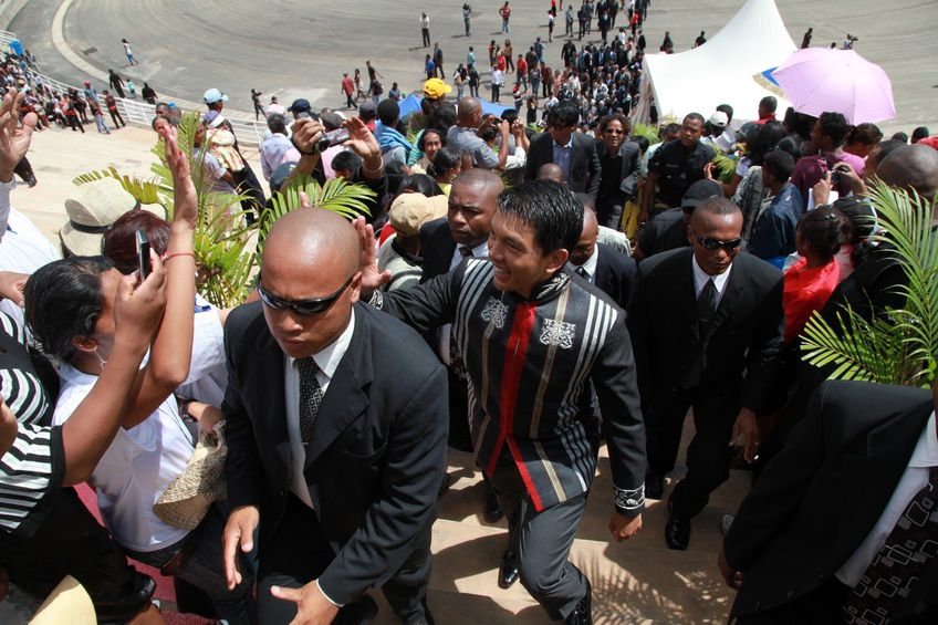 Dans le cadre du IIè anniversaire de la IVèRépublique, le couple présidentiel, Andry et Mialy Rajoelina, a inauguré le «Coliseum de Madagascar» sis à Antsonjombe. 2è partie. Photos: Harilala Randrianarison