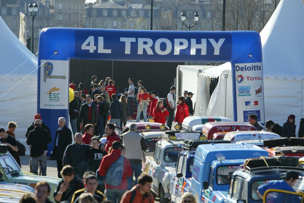 Souvenirs d'ancienne participation au 4L Trophy