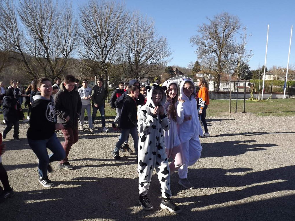 Le collège Saint Pierre  fait son carnaval