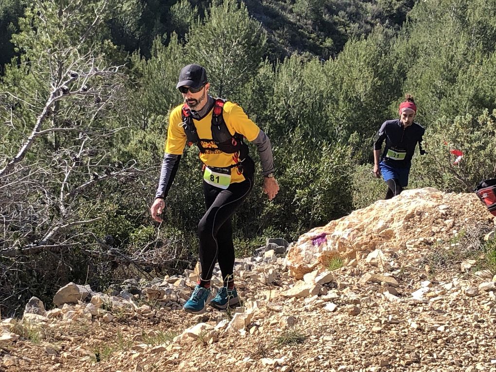 Photos des coureurs du 12 km, à l'aller après le 5ème km et au retour avant le 9ème km