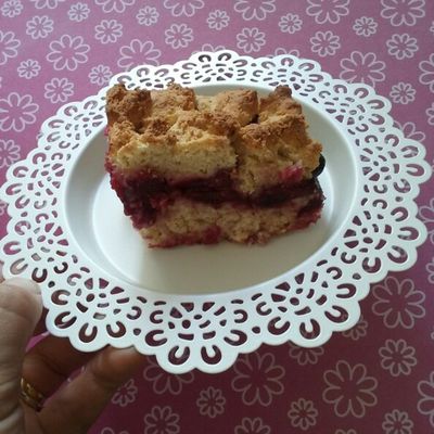 Ciasto cynamonowe ze śliwkami ou gâteau à la cannelle aux prunes (companion, Thermomix, sans robot)