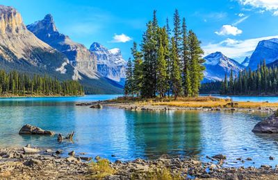 Explore Canada with the best Canada Visit Visa Consultants in Hyderabad