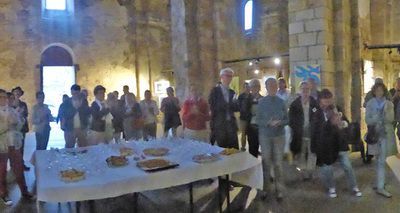 Les artistes de Vouvant Village de Peintres dans la Nef Théodelin de Vouvant.