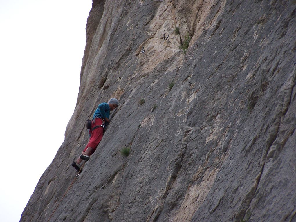 Album - escalade-dentelle-montmiraille-2010