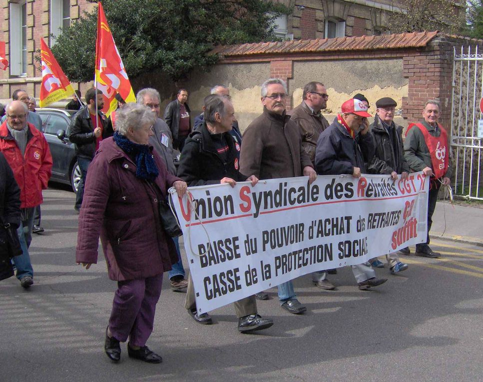 Manifestation unitaire CGT-FO-FSU-Solidaires contre le pacte de responsabilité Hollande-Gataz
Photos P.R.