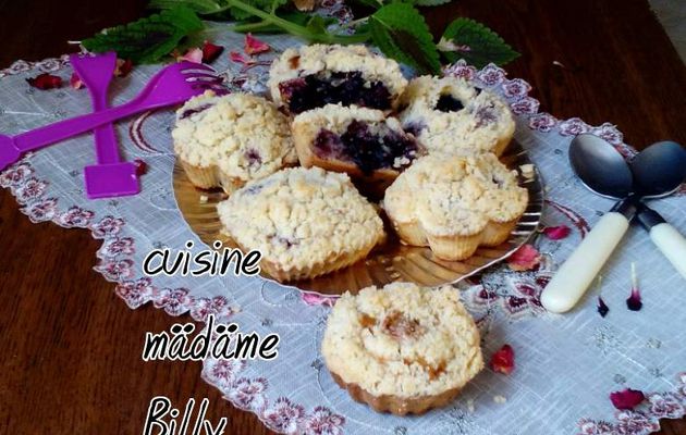  Muffins aux myrtille et crumble مافين التوت و الكرامبل