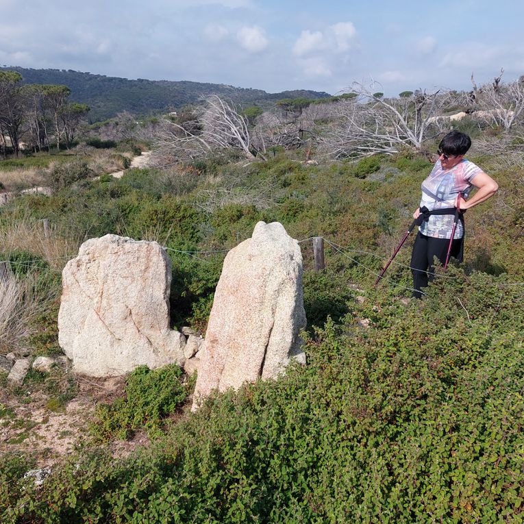 Tombolo, dolmen et autre guérite napoléonienne