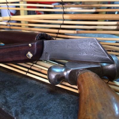 Création couteau Damas en Palissandre d'Inde En vente sur www.coutelleriedupanier.com