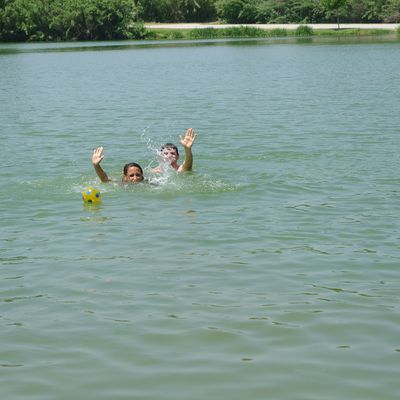 Segundo picnic familiar en el lago.