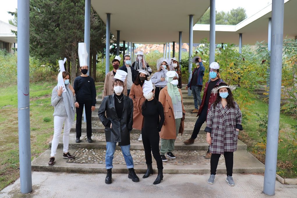 Bal masqué pour mes étudiants à l'école supérieure d'Art et Design de Marseille. Je leur tire mon chapeau !!!