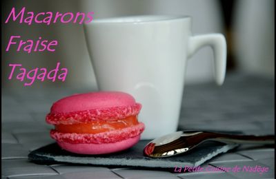 Macaron, ganache au fameux bonbon: la fraise Tagada! dessert régressif....