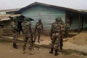 Cameroun – Crise Anglophone : Sept militaires tués en neuf confrontations dans le Sud-Ouest en décembre 2017 selon l’International Crisis Group