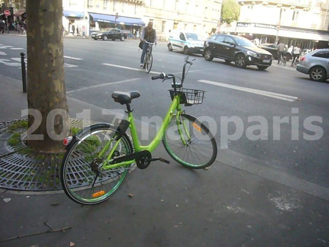 【PARIS】 les velos en libre-serviceレンタル自転車1