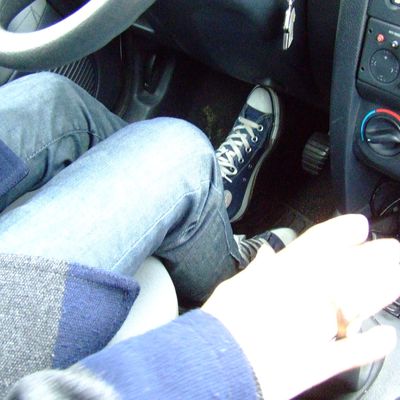 y a-t-il un pilote dans la voiture?