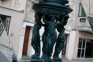 Fontaine parisienne