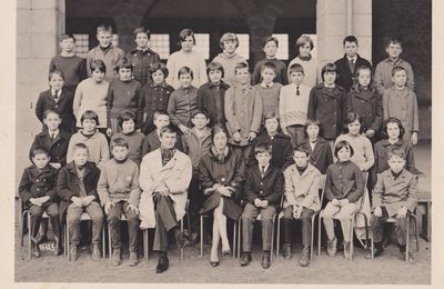 A vos commentaires - Les années 60 - @4 - Lycée de Tréguier 6 eme A2 1965-66 ​​​​​​​
