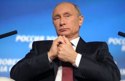 Russia threatens to ban Google, Twitter, Facebook