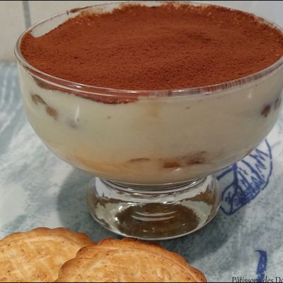 Un Tiramisu au Café et Galettes bretonnes