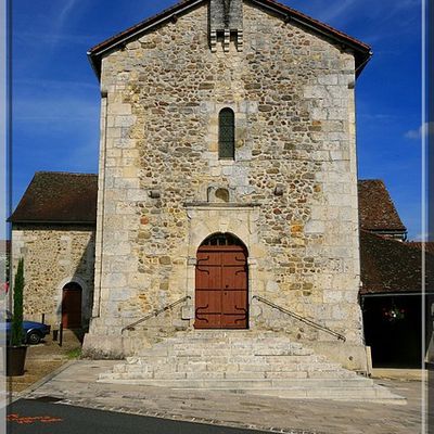 Diaporama église fortifiée de MILHAC de NONTRON