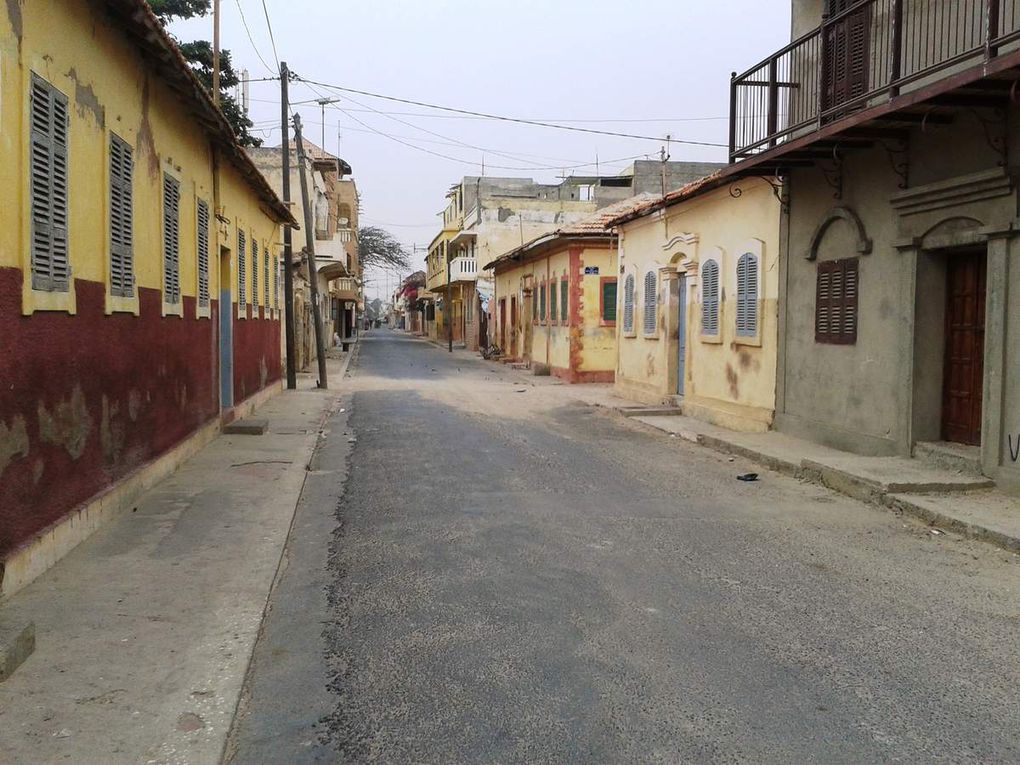 Ballade dans les rues de Saint-Louis