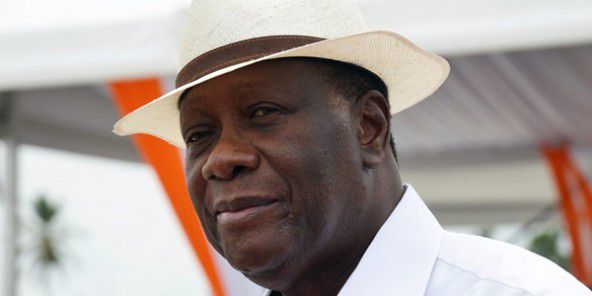 Présidentielle en Côte d’Ivoire : Ouattara et trois autres candidats signent un code de bonne conduite