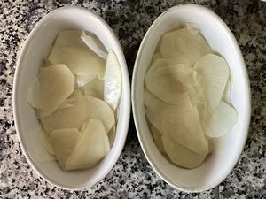 Gratins de pomme de terre au chèvre et au bacon