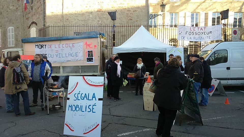 Mobilisation pour les écoles en images : Haut Ségala, Vire sur Lot