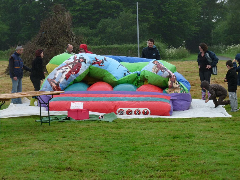 Photos de la fête de l'école 2013 de Chasné sur Illet