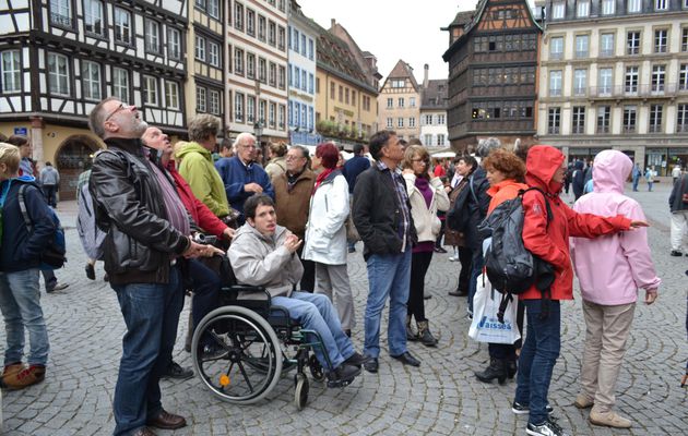 Des bénévoles au service de jeunes handicapés