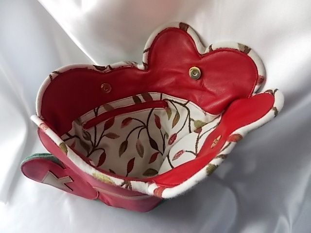 Unique Clutch Bag-Pochette created with an original shape made with quality, mix materials & embroidered...
Can be match with a Hat-Fascinator