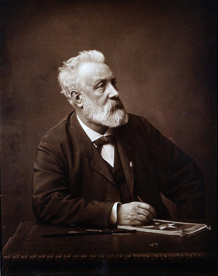 Jules VERNE est mort le 24 mars 1905. 