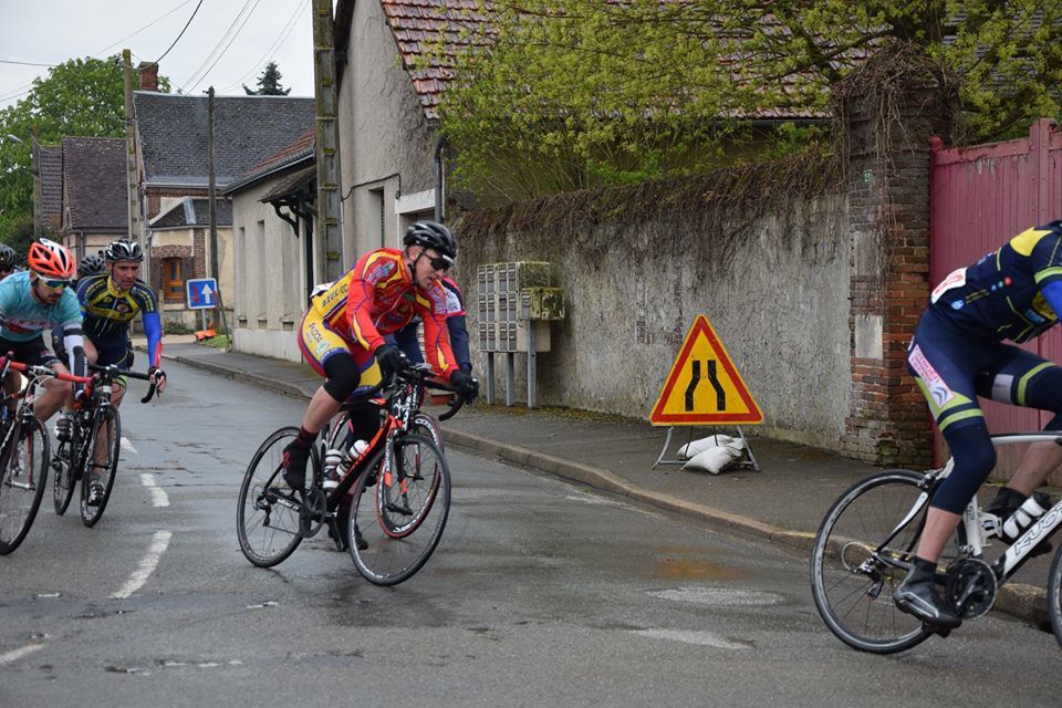 Album photos des courses UFOLEP 1 et 2 et podiums de Marville Les Bois (28)