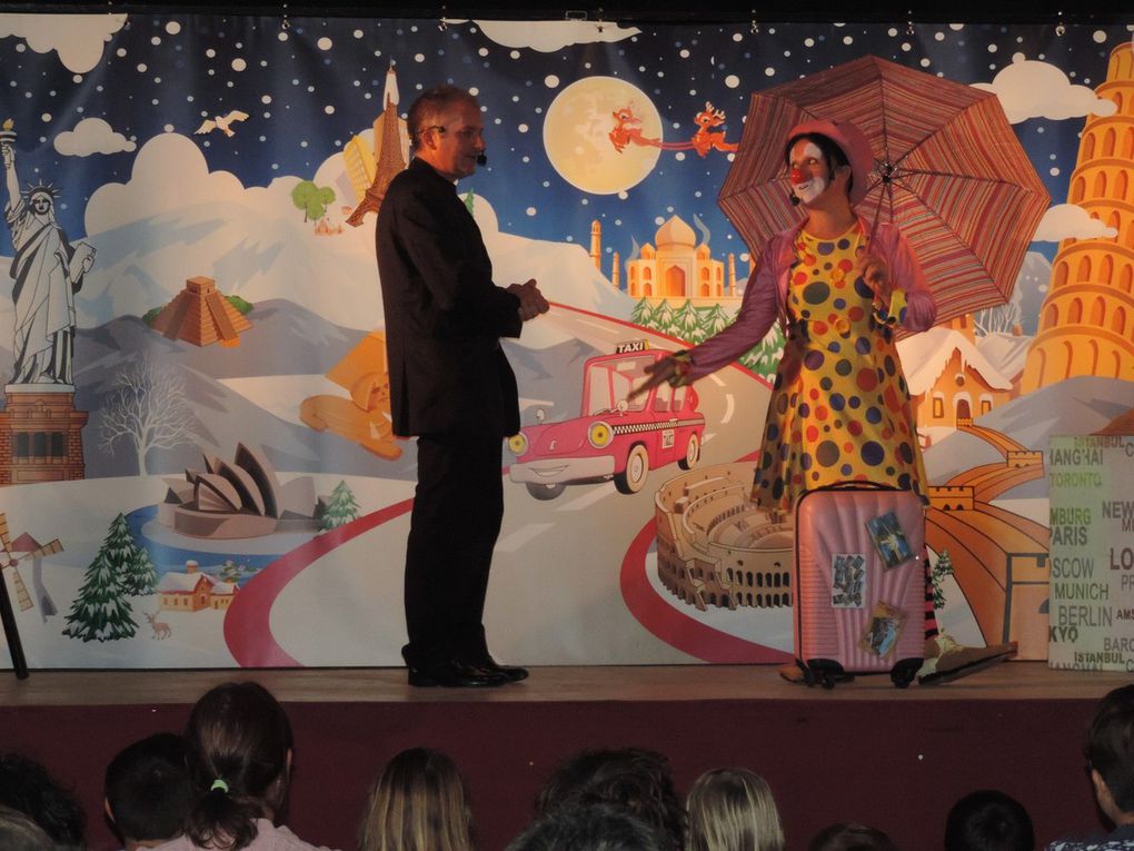 Spectacle enfants du 4 novembre offert par l'association &quot;L'Etoile de Noël&quot;