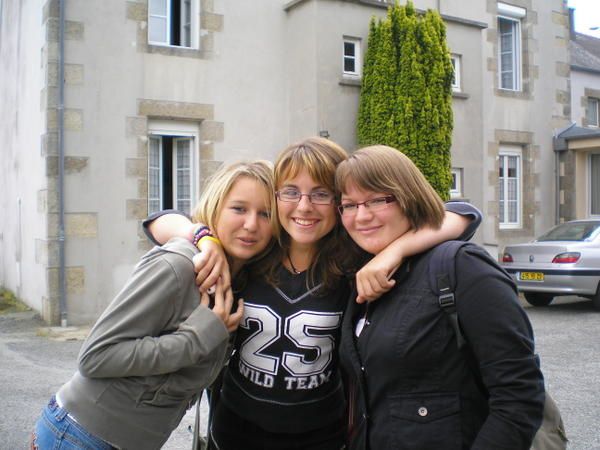 Le 1er septembre dernier, nous &eacute;tions une vingtaine de jeunes et adultes pour nous rendre au 2&egrave;me pardon de Bretagne: Le pardon du Folgo&euml;t ! Apr&egrave;s une marche r&eacute;flexion conviviale, nous sommes arriv&eacute;s au Folgo&euml;t o&ugrave; nous avons retrouv&eacute;s d'autres&nbsp;jeunes qui &eacute;taient all&eacute;s &agrave; Lourdes cette ann&eacute;e ! C'&eacute;tait super sympa !