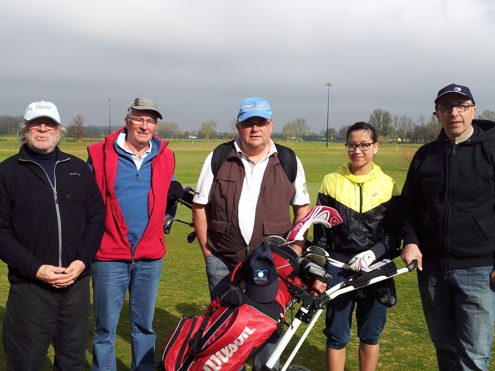 les golfeurs du 16  avril au golf de la Gloriette / cliquer sur le photo pour faire défiler le diaporama