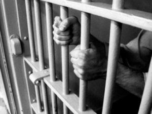 - Décisions contentieuses - Le Conseil d’État précise les conditions dans lesquelles le juge des référés peut octroyer une provision aux détenus.
