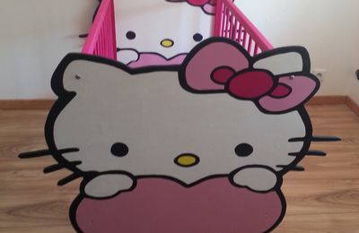 Lit de bébé Hello Kitty 4