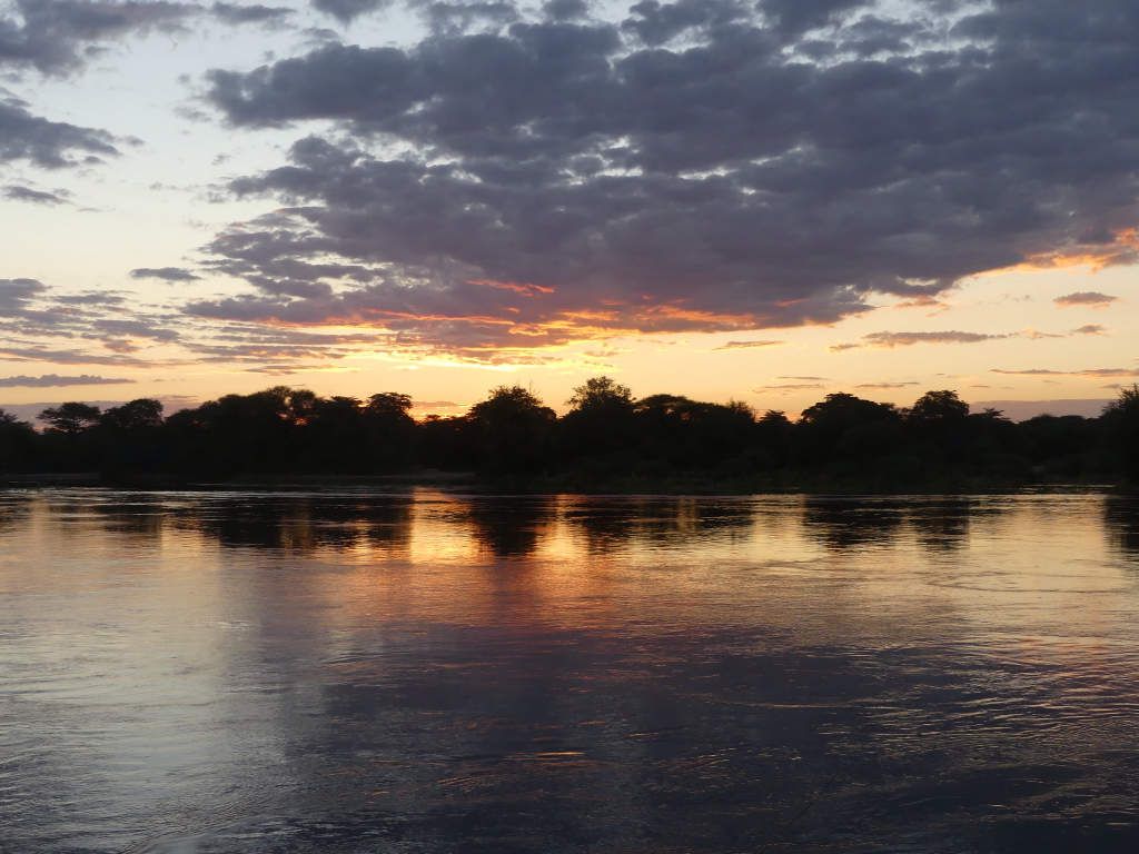 L'Okavango ou les caprices d'un fleuve. Adieu et merci à la Namibie.
