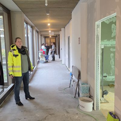 Haus der Begegnung: WC-Erweiterung und neue Böden – Gemeinde Veitshöchheim investiert weiter in ihr Bürgerhaus