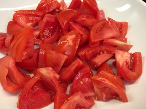Salade de Tomates au Jambon de Serrano et Chèvre sans gluten - pour 2 personnes