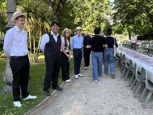 SAMEDI 17 MAI 2025 TOULOUSE A BATTU LE RECORD DU MONDE DU PLUS LONG ET DU PLUS GRAND NOMBRE DE CASSOULETS SERVIS À TABLE  