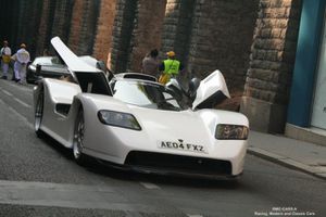 Des supercars...