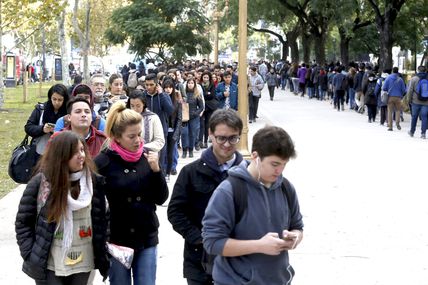 DOS MILLONES DE DESOCUPADOS Y CASI LA MISMA CANTIDAD DE SUBOCUPADOS