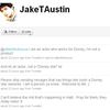 Jake T. Austin causa polémica en Twitter